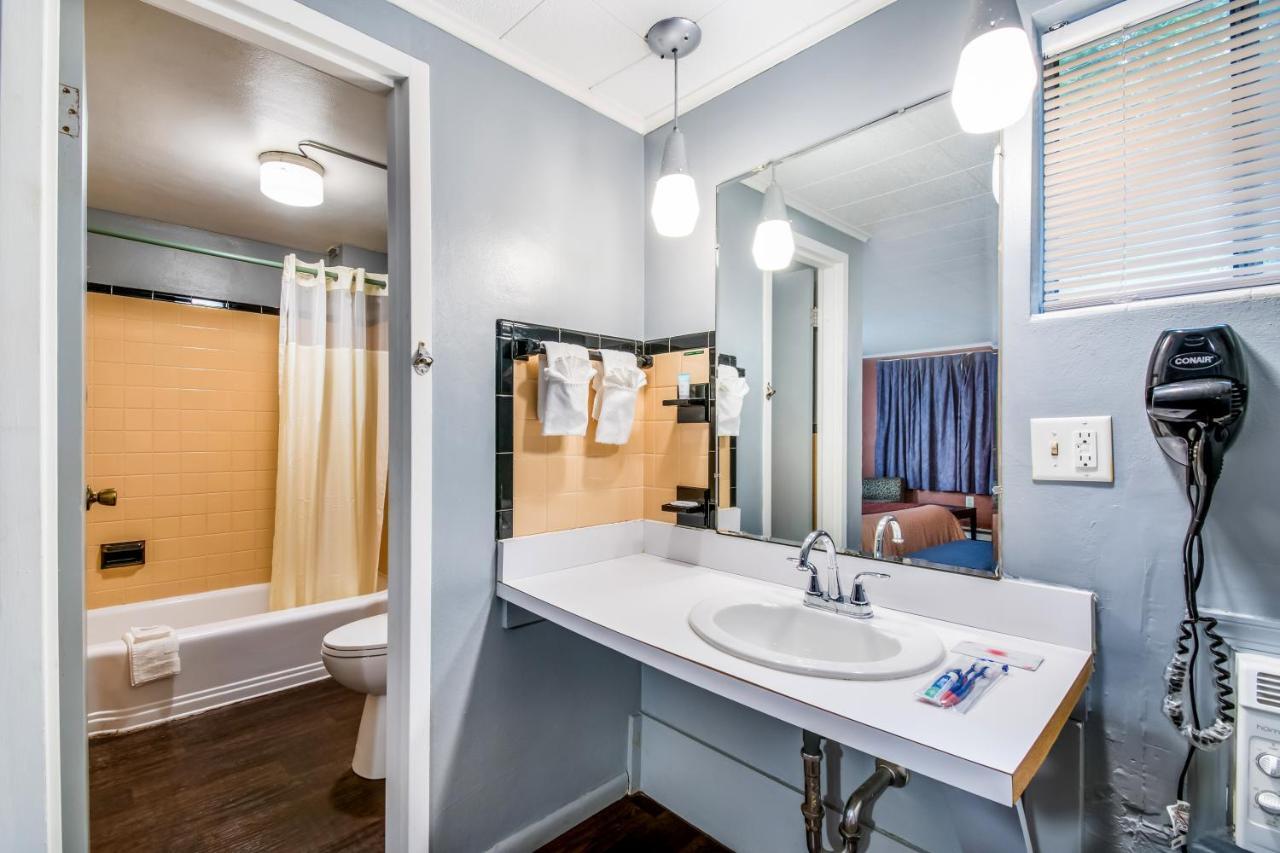 Highland Inn New Cumberland Zewnętrze zdjęcie
